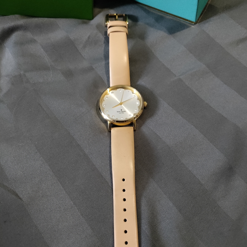 Kate Spade Gold and Tan Watch - Picture 6 of 6